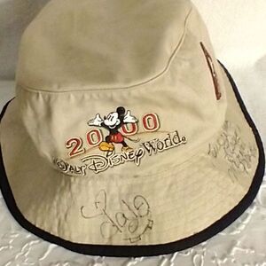 2000 Disneyworld Bucket Hat